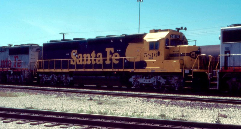 Santa Fe 5816 with MKM sublettering